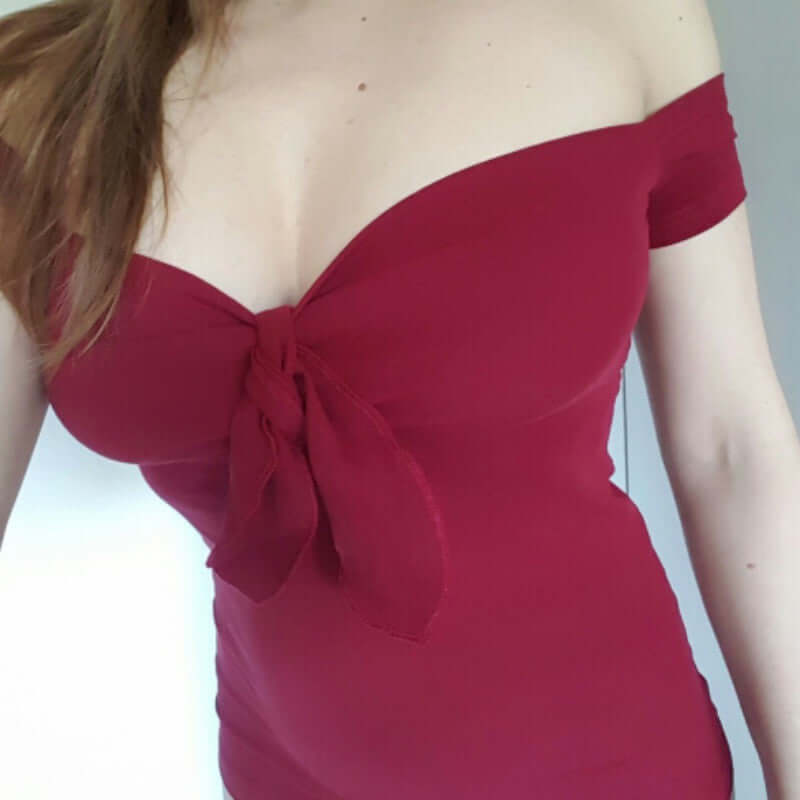 women V collar leisure T-shirt tops lady shirt in red with off-shoulder design and tie detail.